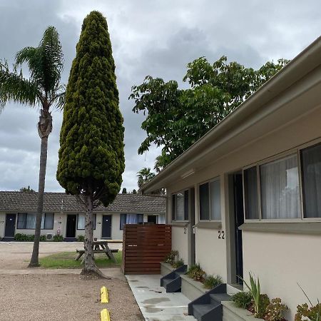 Hanging Rock Family Motel Batemans Bay Dış mekan fotoğraf