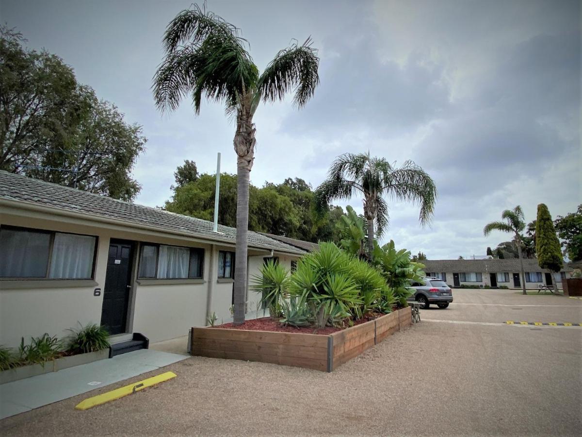 Hanging Rock Family Motel Batemans Bay Dış mekan fotoğraf